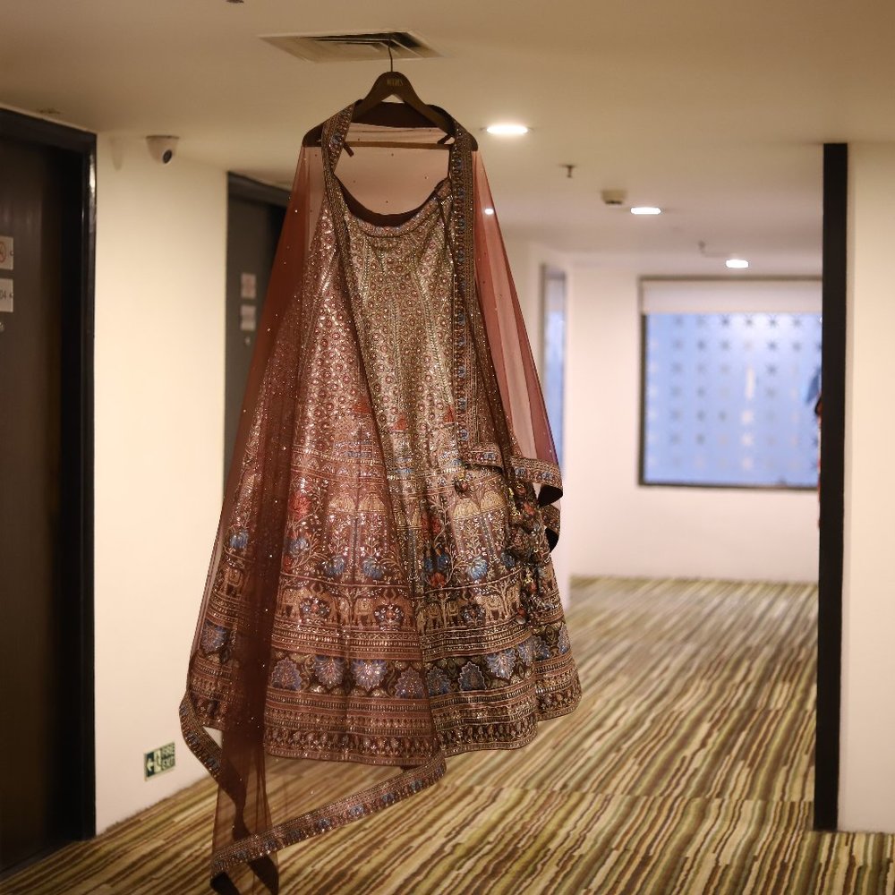 Bridal Lehenga with heavy design - Picture 2 of 4